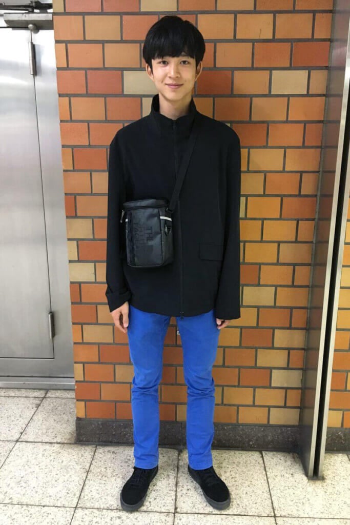 [鈴木 仁] 高３になって、私服に黒が増えてきたかもしれません。