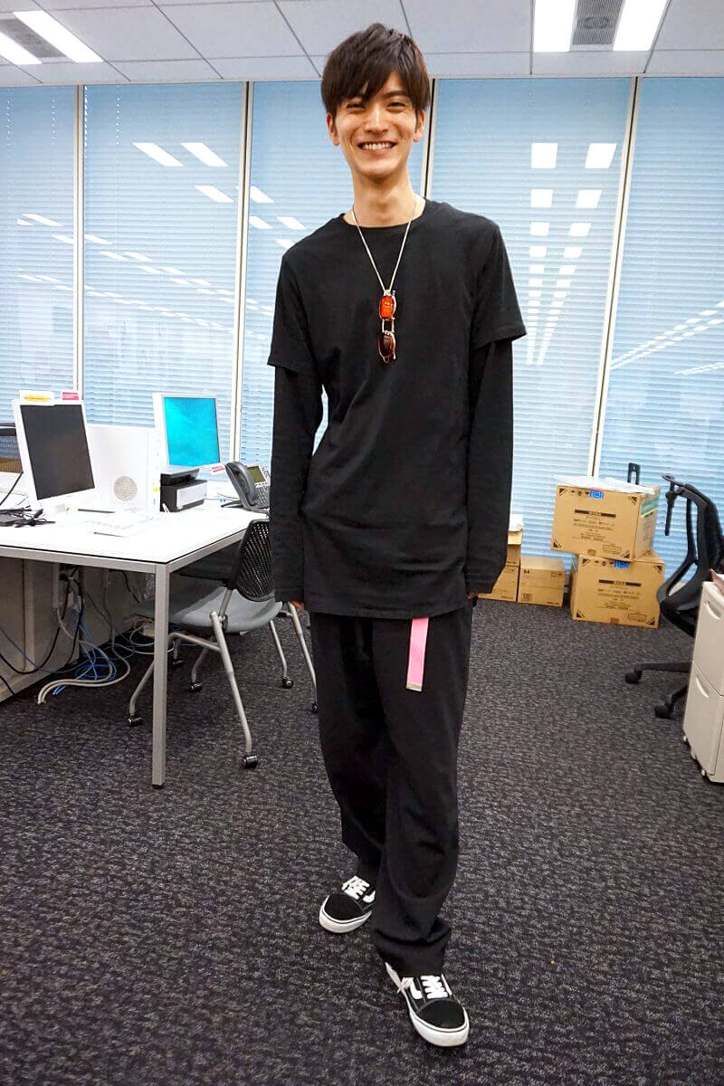 ピンクのサングラスは 顔にかける勇気がまだありません 笑 Modelsnap Men S Non No Web メンズノンノウェブ