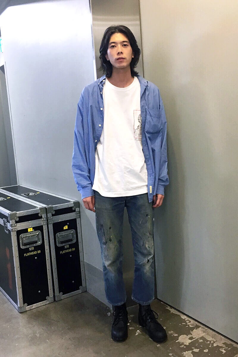 この時季はｔシャツにシャツを羽織るのがちょうどいい Modelsnap Men S Non No Web メンズノンノウェブ