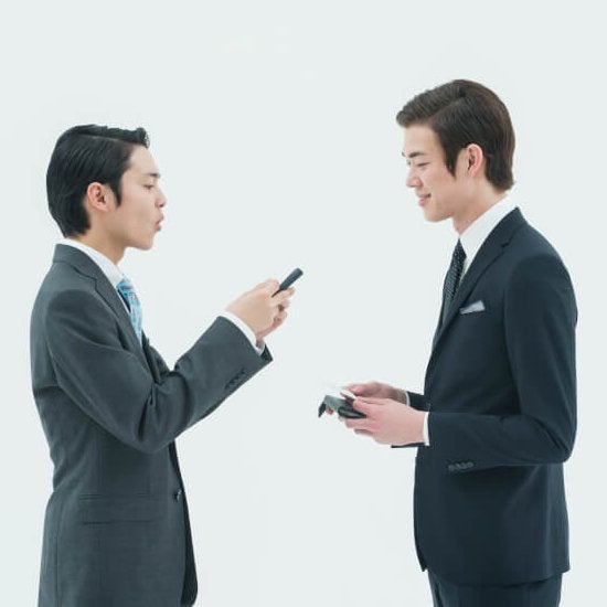 知らないと恥ずかしい、基本中の基本なビジネスマナー10