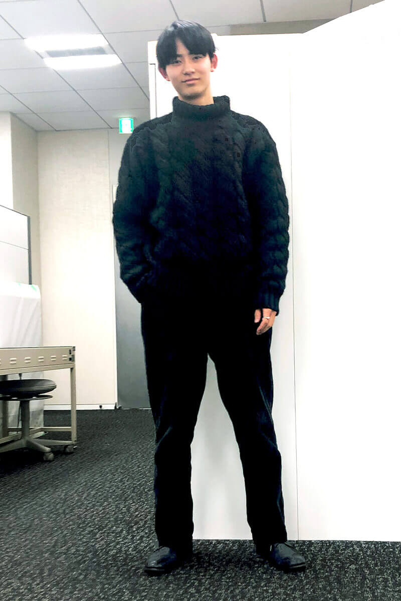 私服の初披露は オールブラックコーデです Modelsnap Men S Non No Web メンズノンノウェブ