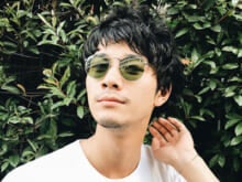 髪を切ってからは、アイウエアにハマっている清原です。