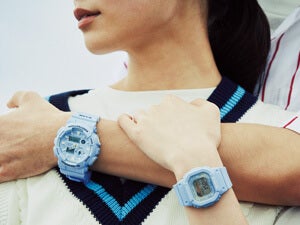 パートナーとの夏を彩る、ニュアンスカラーの新しい「G-SHOCK」