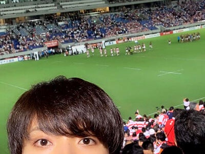 ラグビーの試合を初観戦。ボールの奪い合い、ファンのマナーに感動！