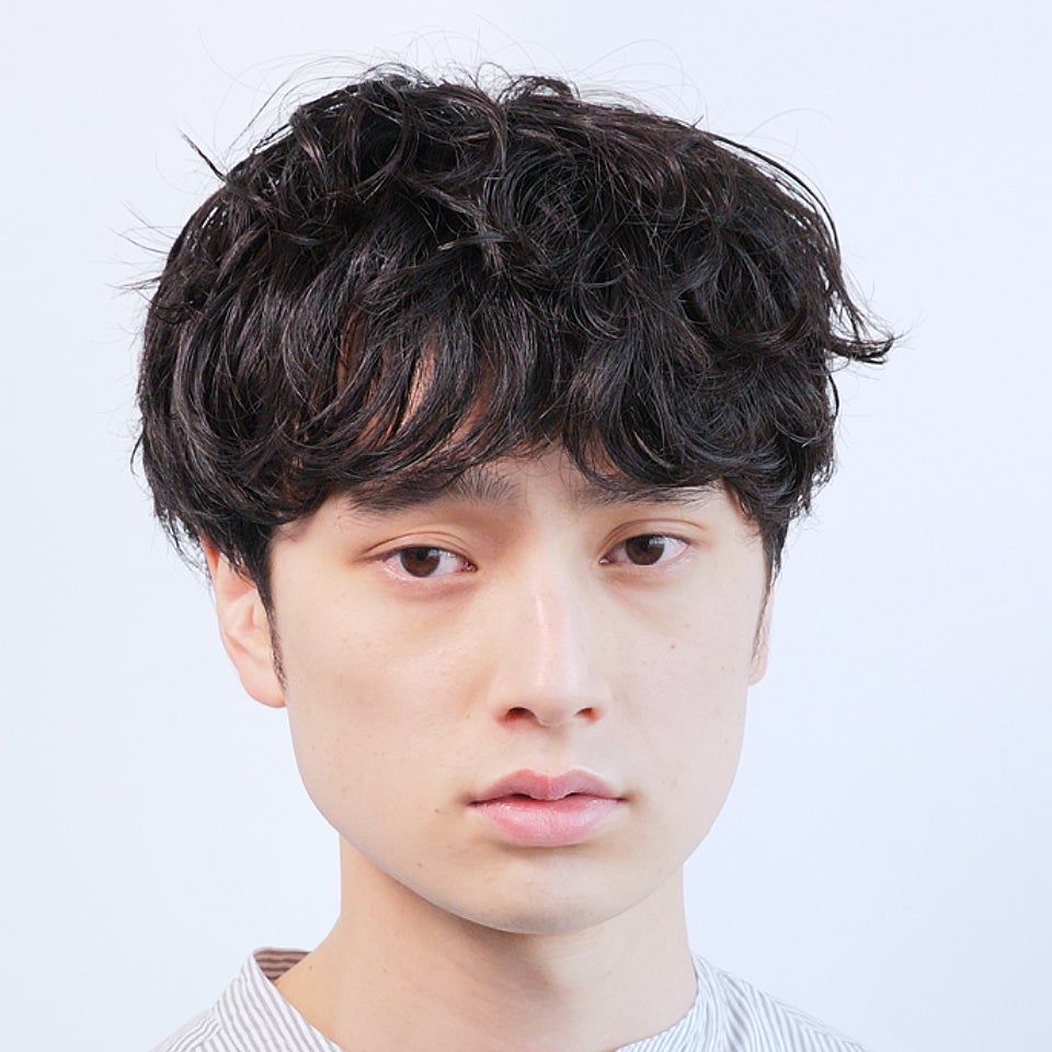 マッシュヘアを扱いやすくする重 × 軽パーマ仕込み｜メンズノンノ360