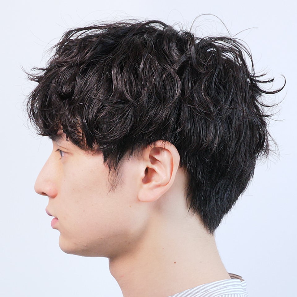 マッシュヘアを扱いやすくする重 × 軽パーマ仕込み｜メンズノンノ360