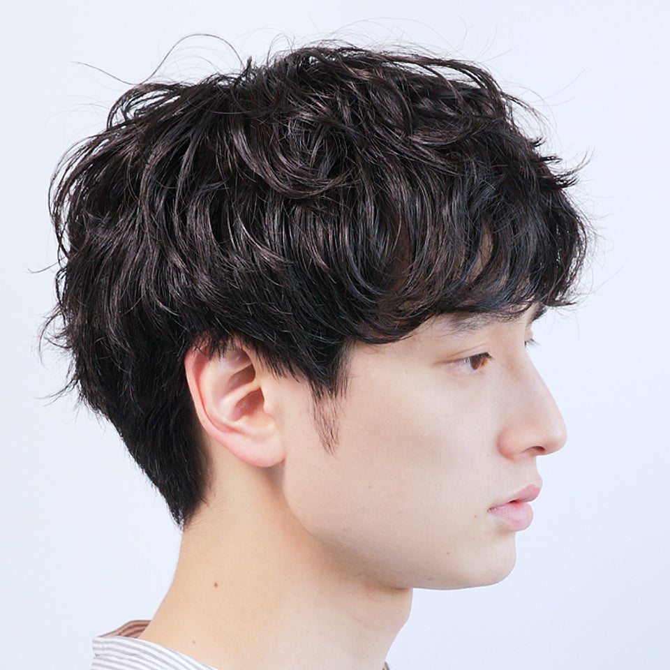 マッシュヘアを扱いやすくする重 × 軽パーマ仕込み｜メンズノンノ360