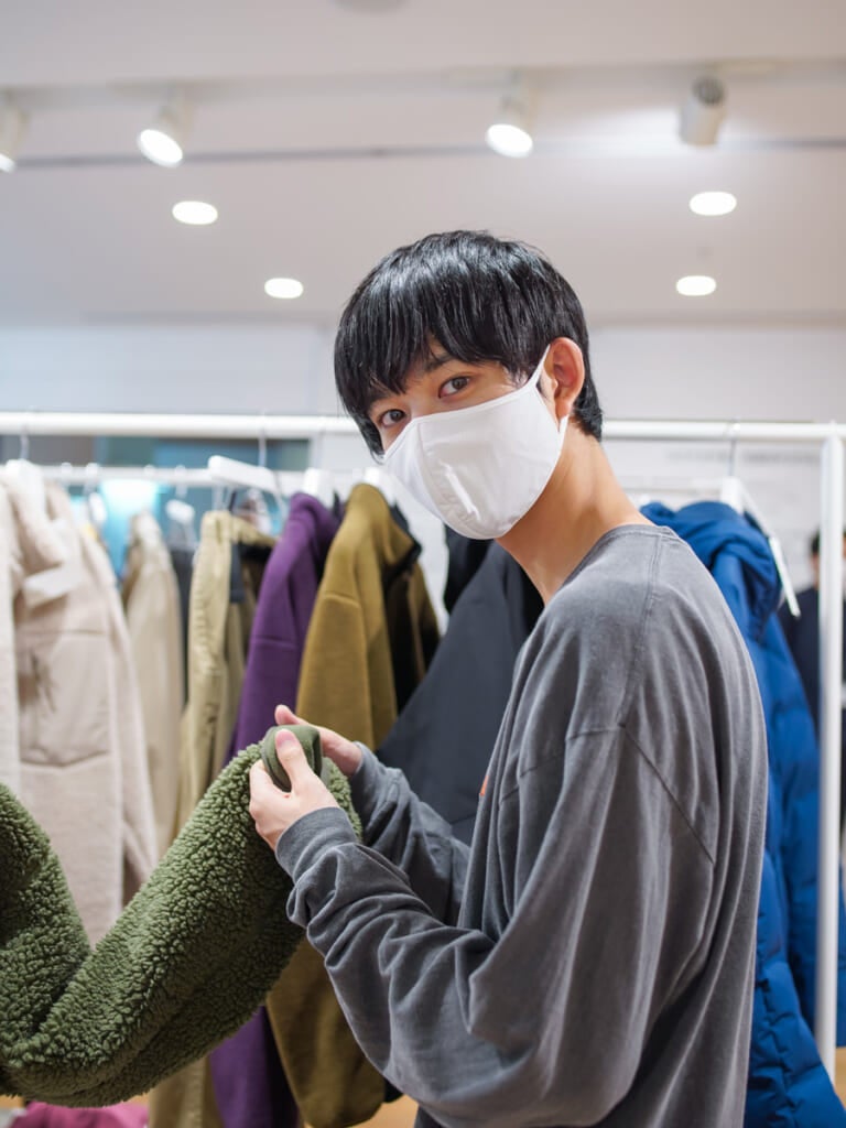 ユニクロ 新作展示会を先取りチェック 注目はボアブルゾンと美色パーカー Fashion Men S Non No Web メンズノンノウェブ