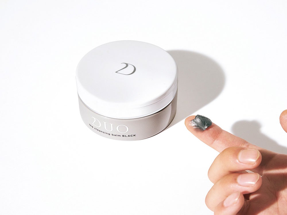 オールインワンクレンジングの名作に炭を配合。 数量限定で本日発売！