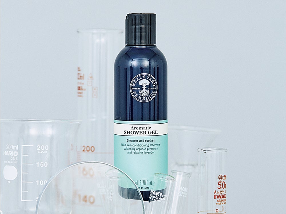 植物の香りとしっとり感が嬉しいシャワージェル。カラダも乾燥肌の中川大輔も満足