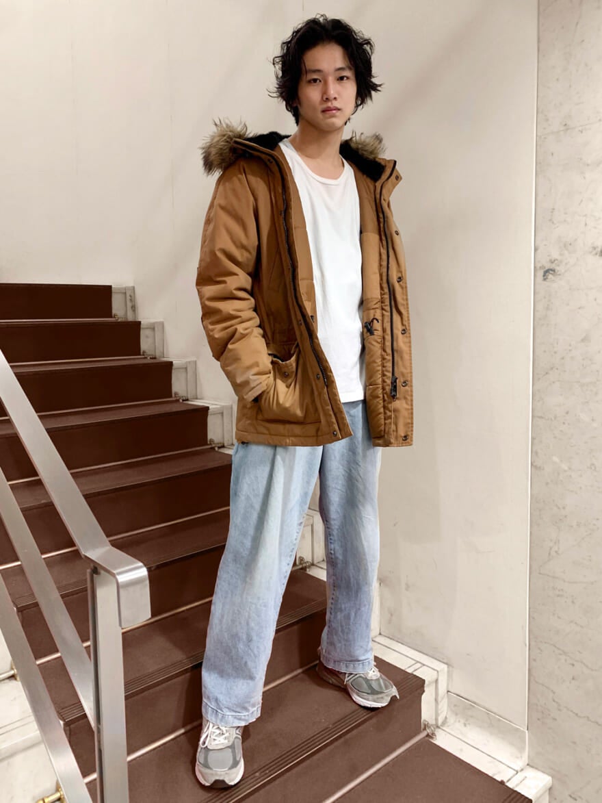 【回しの達人・自慢のヘビロテ服】中川大輔がネオンサインのジーンズで2スタイル | FASHION | 回しの達人 | MEN'S NON-NO