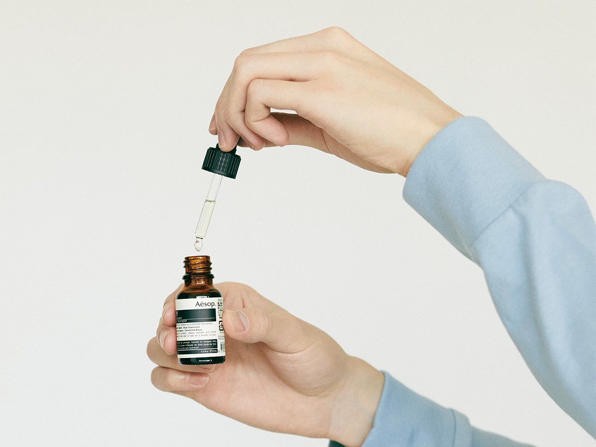 美容液の使い方。一歩先のスキンケアに【メンズコスメの基本】