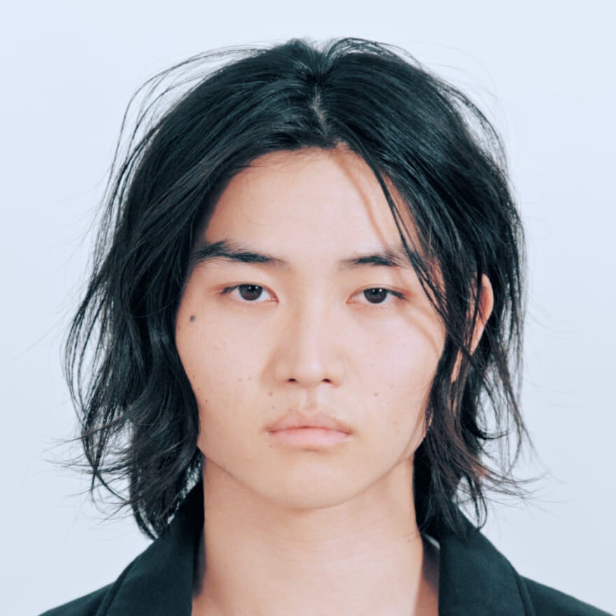 脱力感のあるツーブロックミディアム｜メンズノンノ360°ヘア