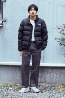 [稲井 孝太朗] ザ・ノース・フェイスのダウンが主役の、モノトーンなグラデーションコーデ