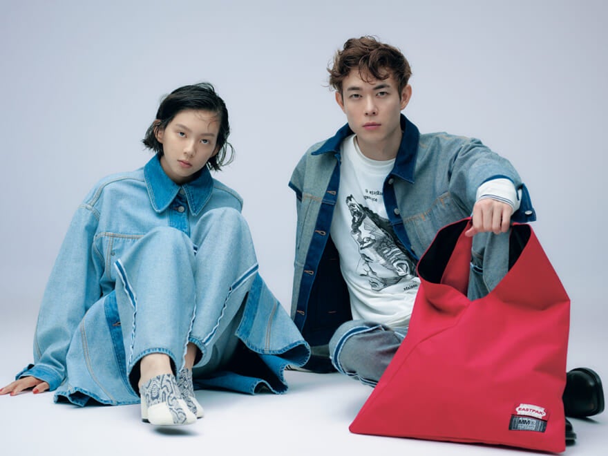 宮沢氷魚＆中島セナがみせる MM6 Maison Margiela × Eastpak、“反転”の ...