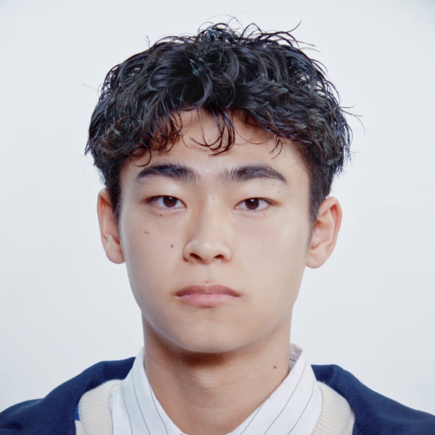 毛先まで巻き込まないほうがラフな印象になる｜メンズノンノ360°ヘア