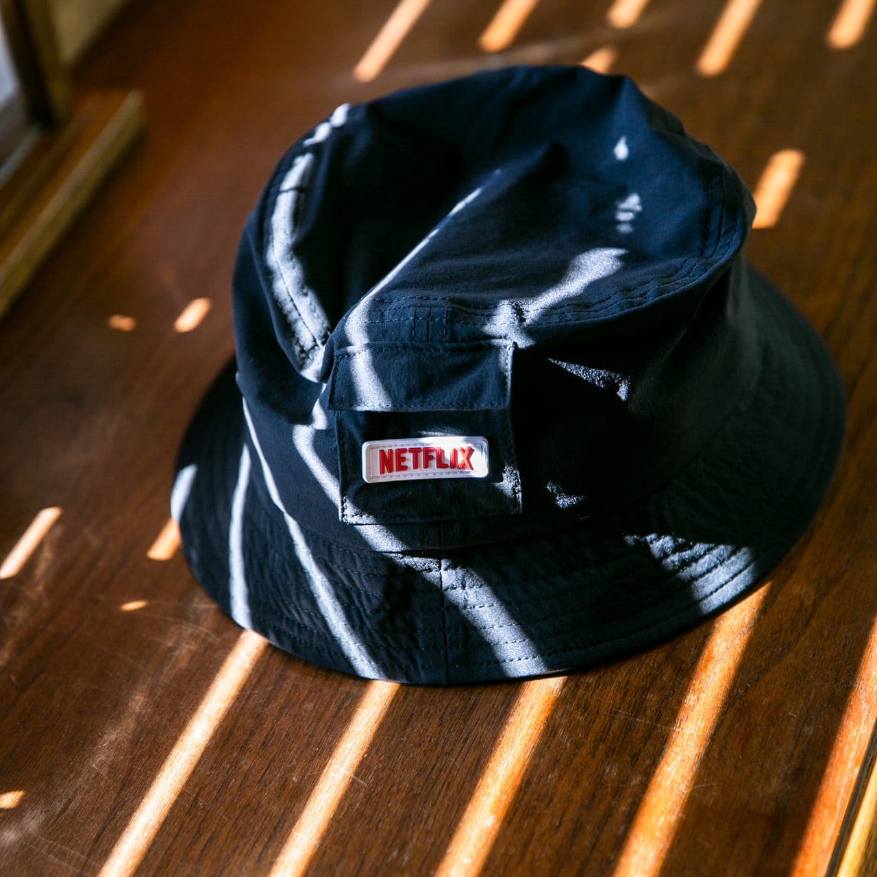 Netflix × BEAMS　ネットフリックス × ビームス　NYLON HAT ¥4,950　３