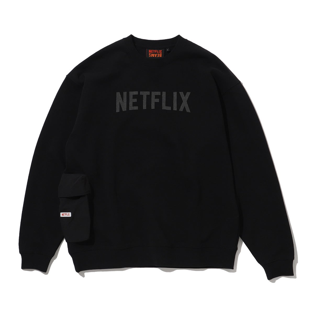 Netflix × BEAMS　ネットフリックス × ビームス　LOGO CREW SWEAT ¥11,000　１