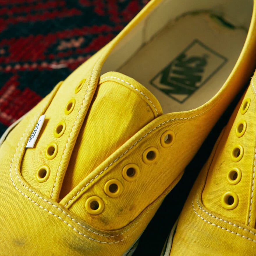 ヴァンズ オーセンティック イエロー VANS AUTHENTIC YELLOW　ヨリ