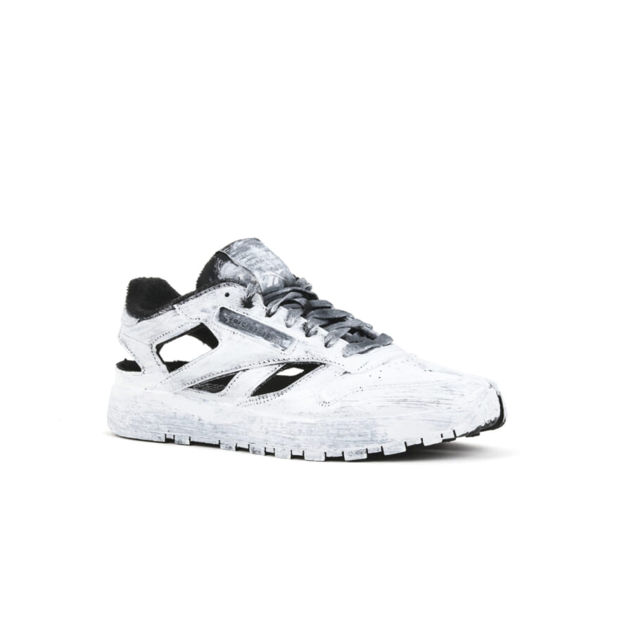 メゾン マルジェラ×リーボック Maison Margiela x Reebok クラシックレザー・タビ・デコルティケ・ロー Classic Leather Tabi Décortiqué Low (ビアンケット)1