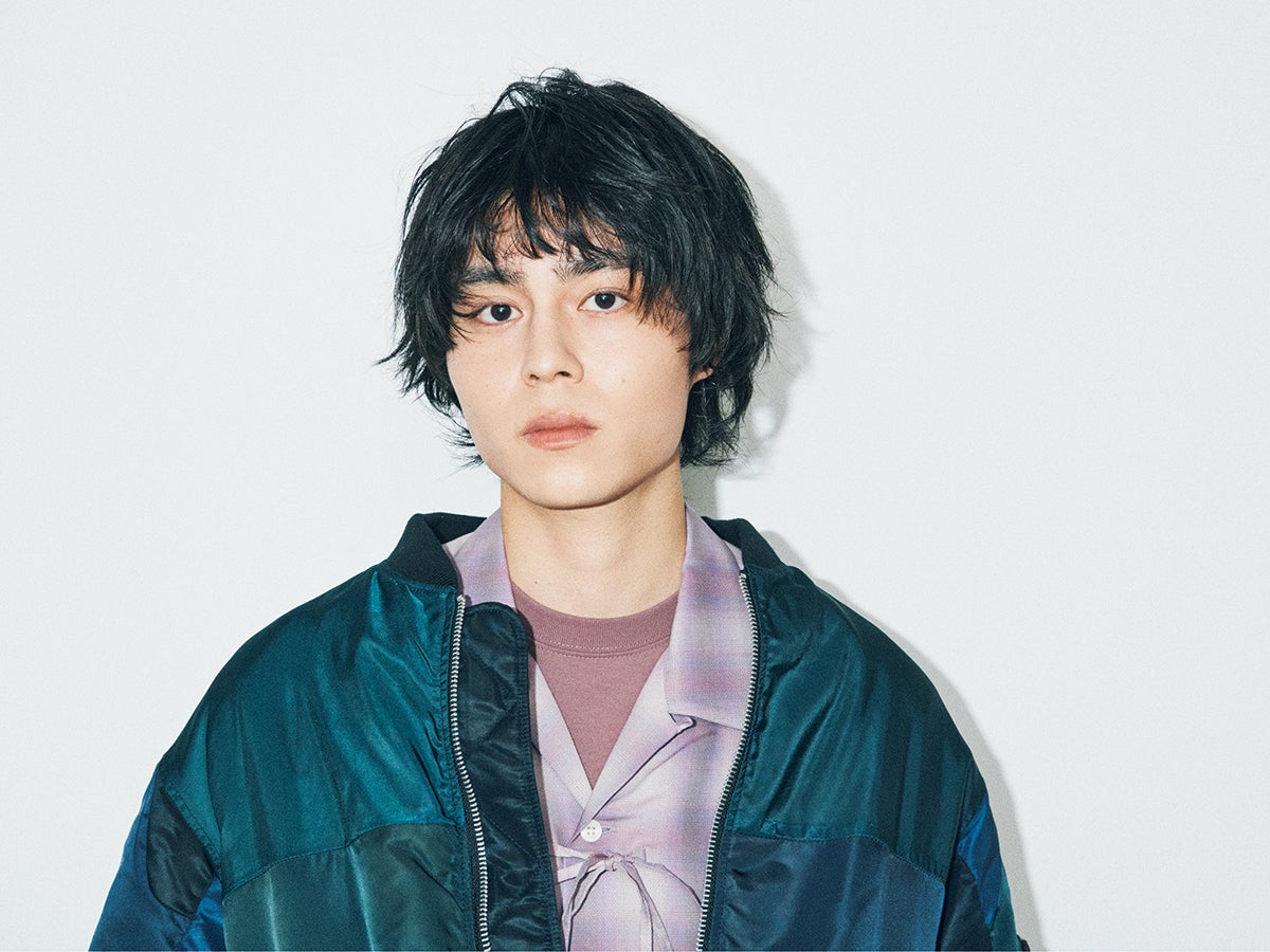 顔が四角いタイプのヘアオーダー術 無造作 ウルフで角を減らしカジュアルに Beauty グッドヘアは顔 頭の形できめる ヘアカタログ Men S Non No Web メンズノンノウェブ