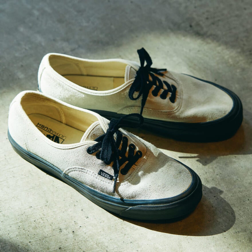 ヴァンズ オーセンティック　VANS AUTHENTIC　白黒　メイン