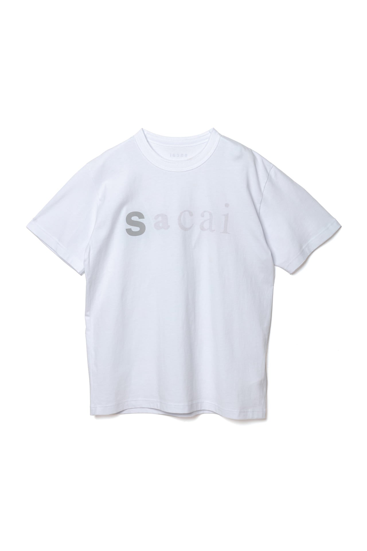 sacai（サカイ）で大人気のロゴTに新色登場。カプセルコレクションには