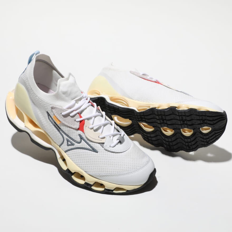 【９選】５月に買うべき最新スニーカーNEWS！　ミズノ　Mizuno「WAVE PROPHECY β」