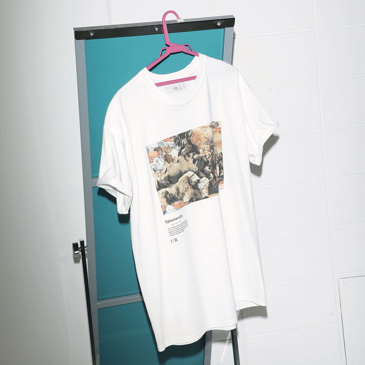 F/CE.®のアートフォトTシャツ