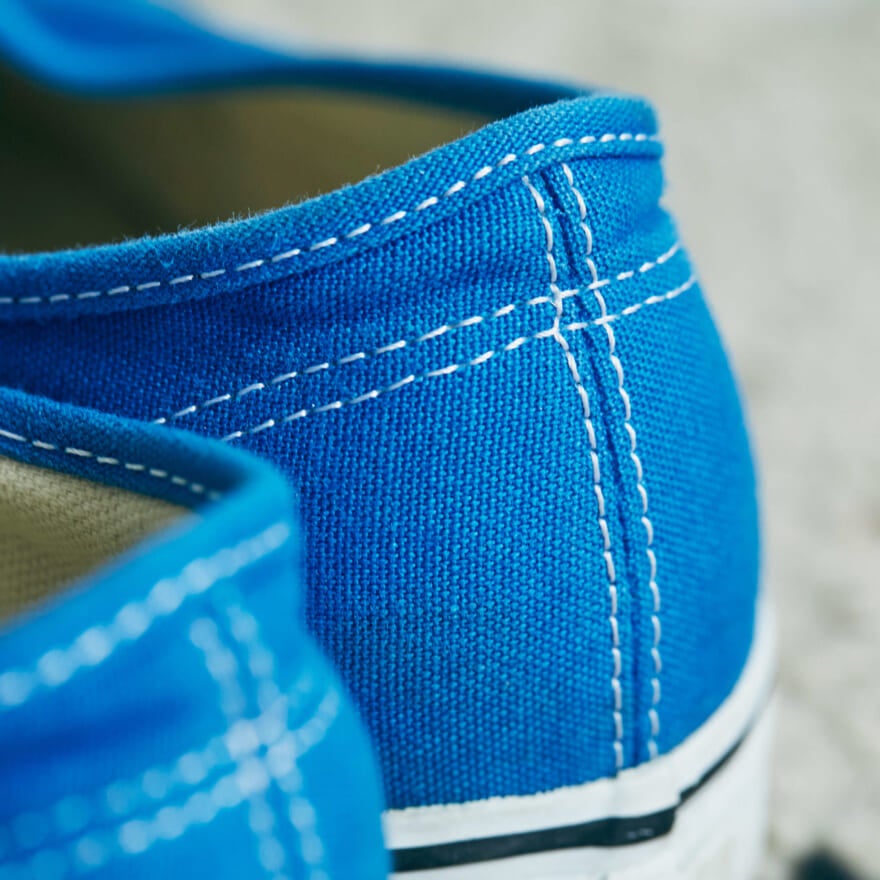 ヴァンズ オーセンティック　ブルー　VANS AUTHENTIC　Blue　ヨリ