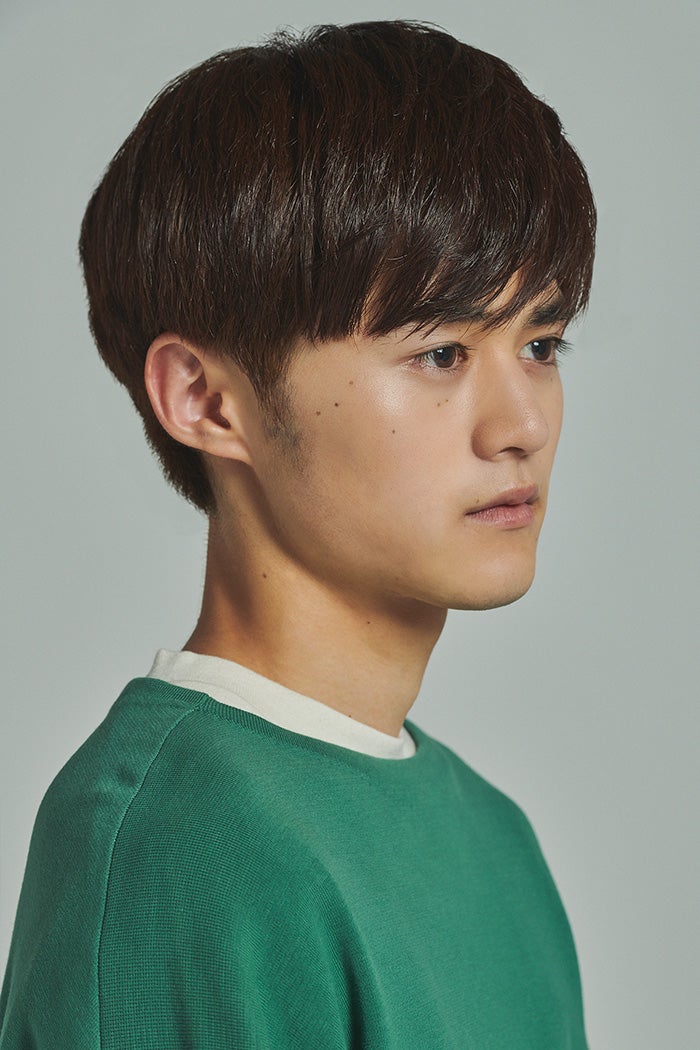 鈴鹿央士 プロフィール画像 顔アップ