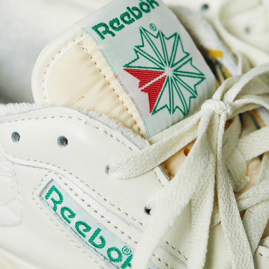 リーボック クラブ C　Reebok CLUB C　ヨリ