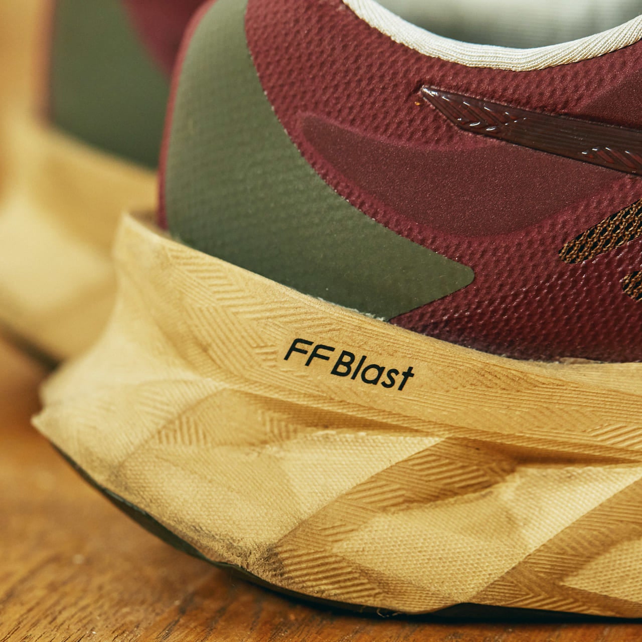 アシックス ノヴァブラスト エスピーエス ASICS NOVABLAST SPS ヨリ