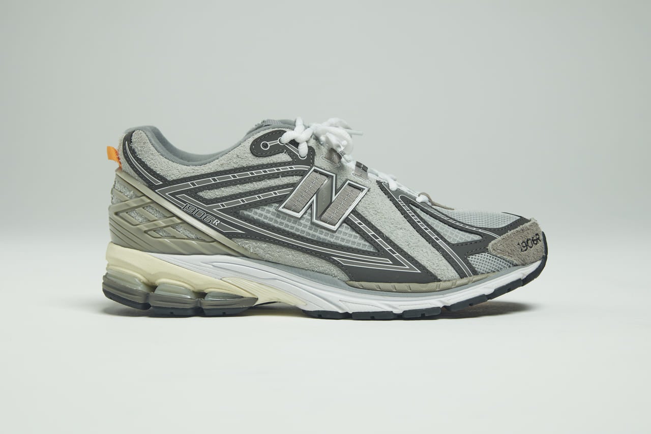 Nハリウッド INVINCIBLE New Balance 1906R 27.5