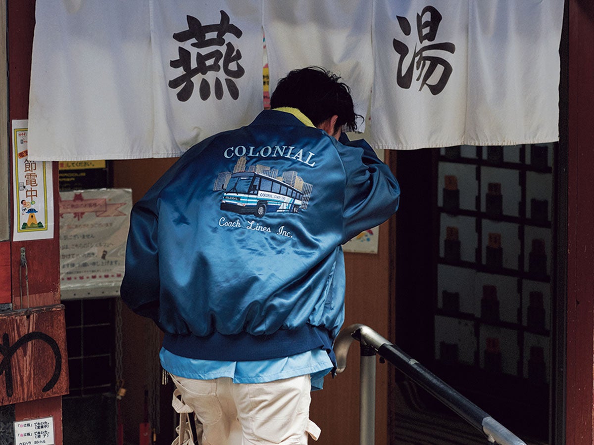 「ディッキーズ」のホワイトパンツにはブルーのトップスを #day７ 【メンズノンノモデル中田圭祐の私服30days】