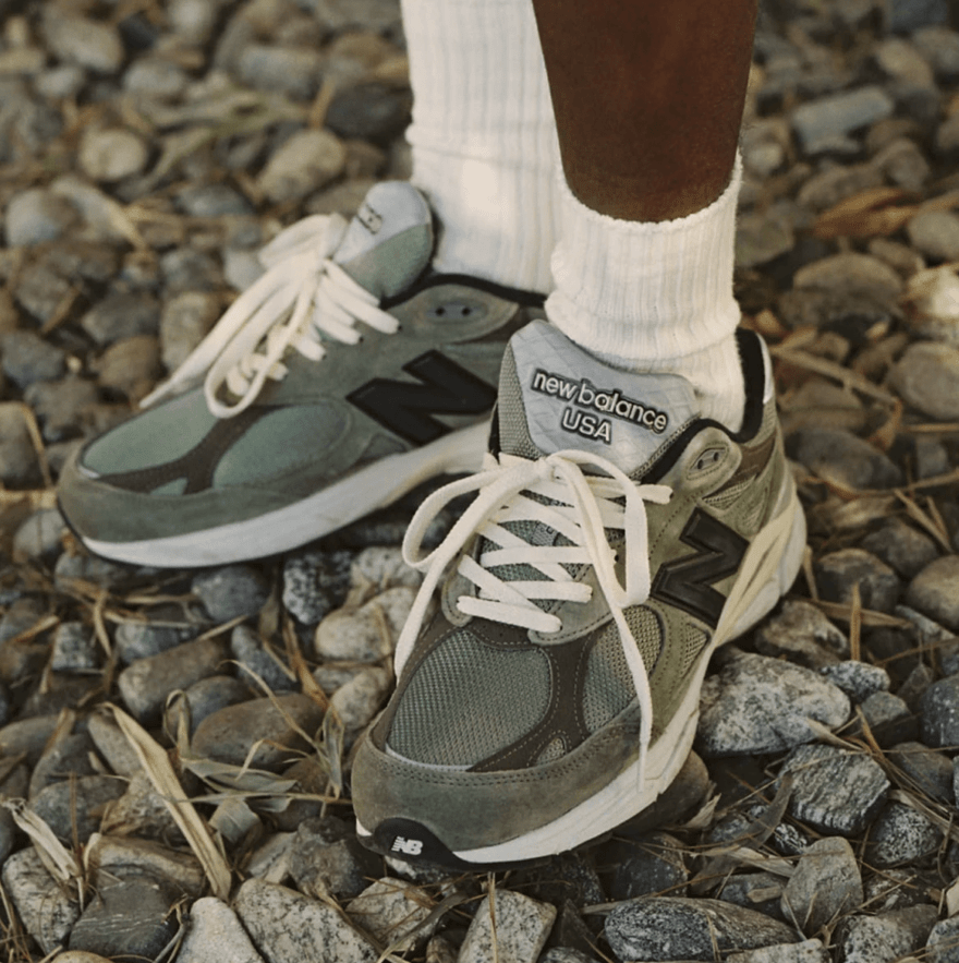 JJJJound × New Balance  「990v3 “Olive”」