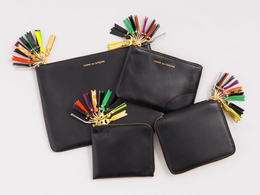 【コム デ ギャルソン】新作の財布とポーチはスペシャル！カラフルなジッパープルが12個ついた一品