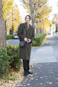[安西 一真] 「丈の長いコートは、レイヤードと小物でリズムをつけることを意識しています」【メンズノンノモデルの私服スナップ】