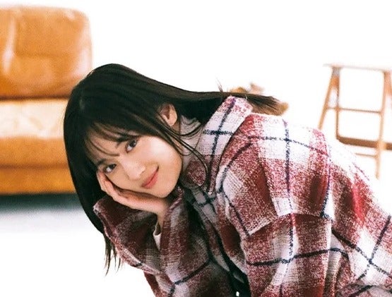 Gallery]【山下美月、メンズ服にくるまれて】ウールシャツ、ウール