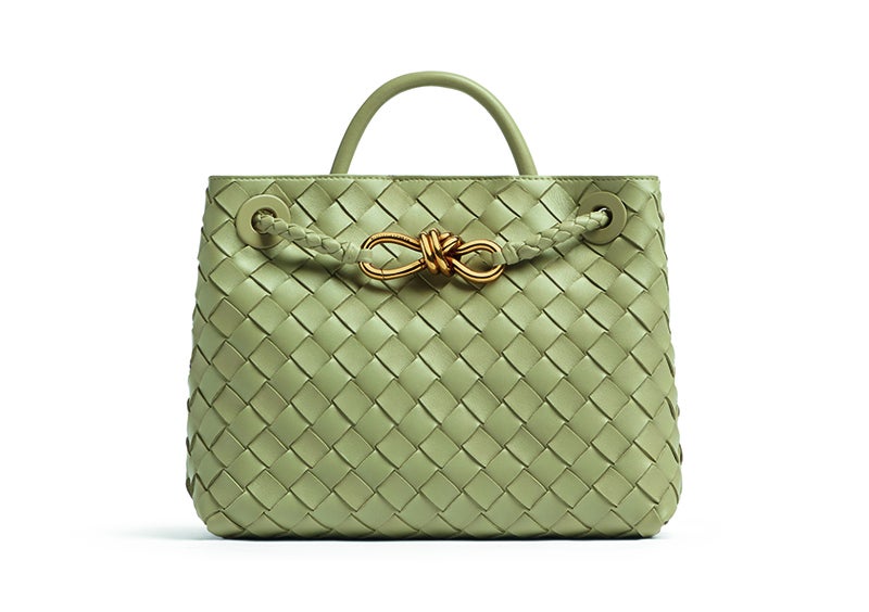 ボッテガ・ヴェネタの新作バッグ「アンディアーモ」スモール　色はトラバーチン