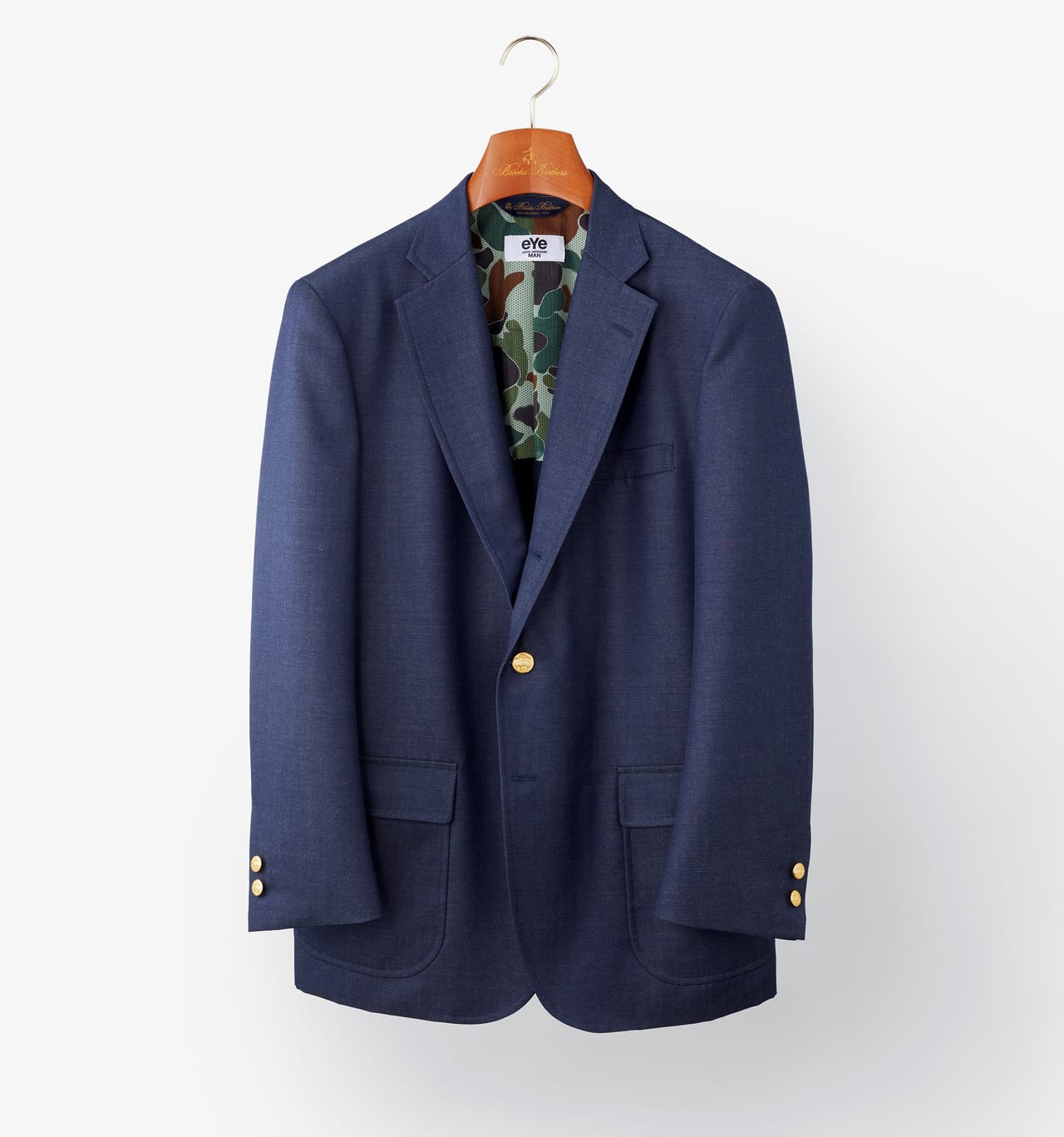 「Brooks Brothers（ブルックス ブラザーズ）」が、「JUNYA WATANABE MAN（ジュンヤ ワタナベ マン）」、「 eYe JUNYA WATANABE MAN（アイ ジュンヤ ワタナベ マン）」