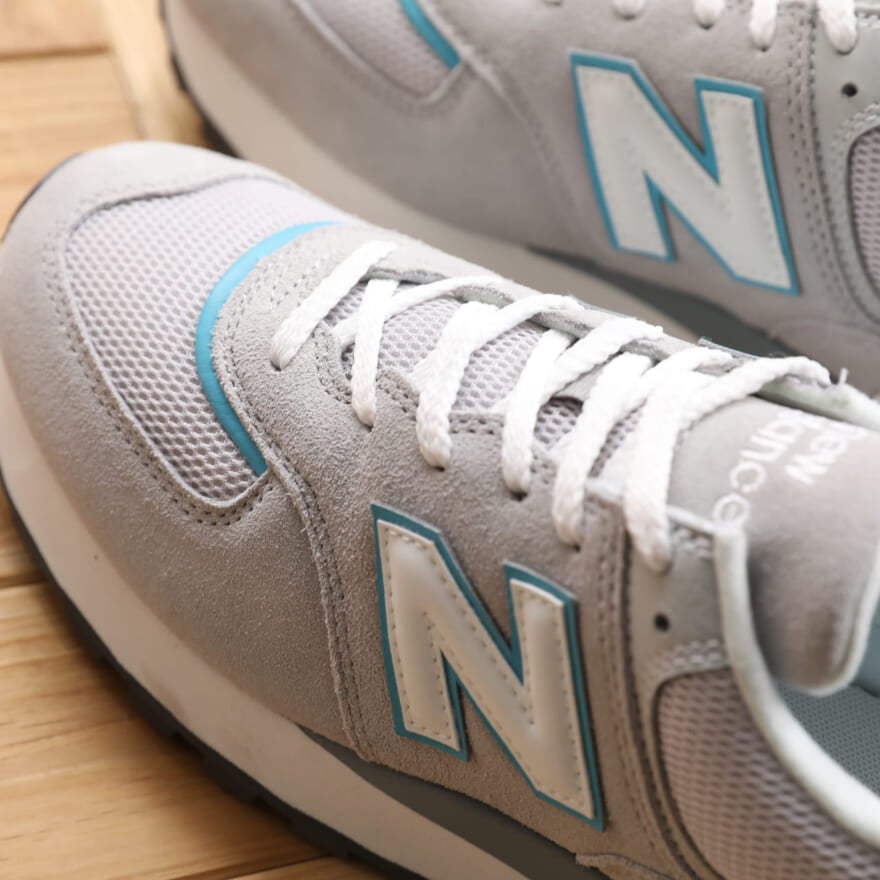 New Balance for  BEAUTY&YOUTH 「U574LG」スニーカー(ニューバランス フォー ビューティ&ユース)￥15,400／ビューティ&ユース 丸の内店[TEL:03-6212-1500]