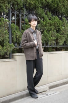 [樋之津 琳太郎] 「ユニクロのカーディガンは、気温が変わりやすい今の時期に大活躍！」【メンズノンノモデルの私服スナップ】