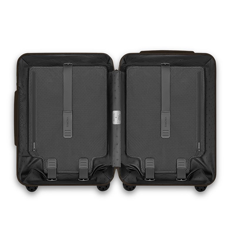 リモワ　軽量スーツケース　新色「シダー」キャビンサイズの内部