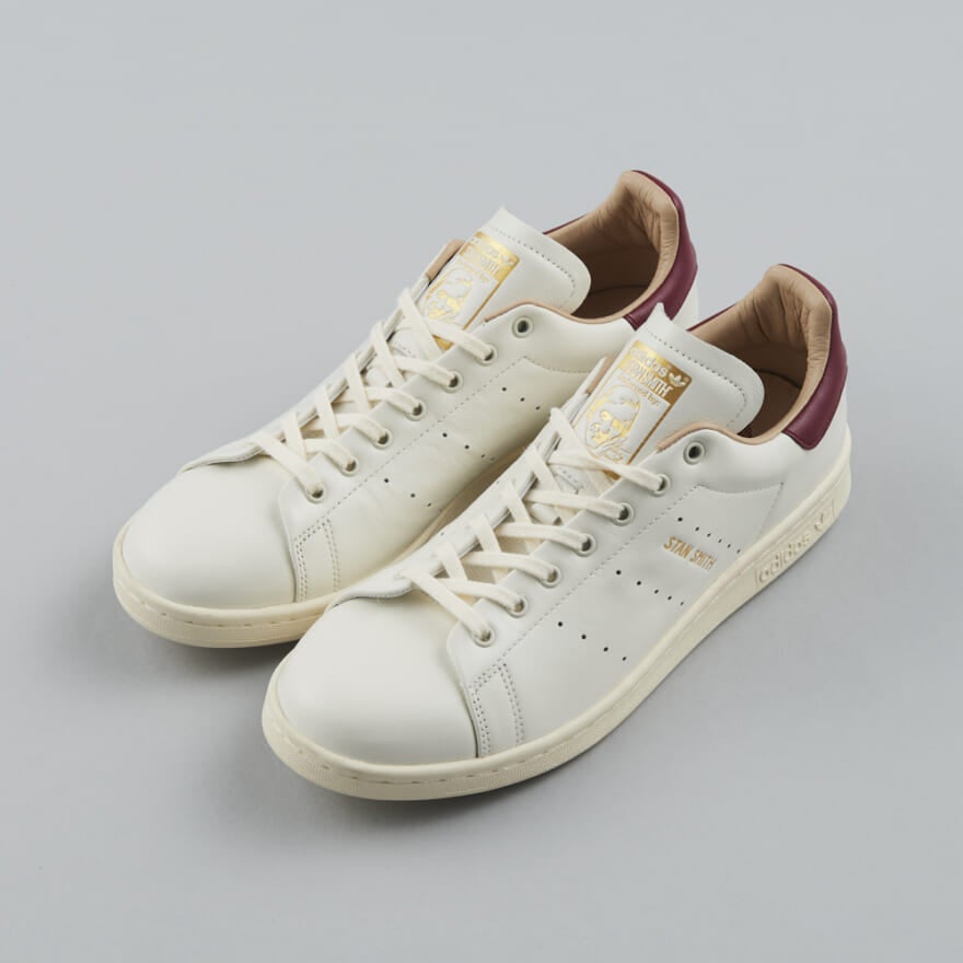 アディダス オリジナルスのスタンスミス STAN SMITH LUX