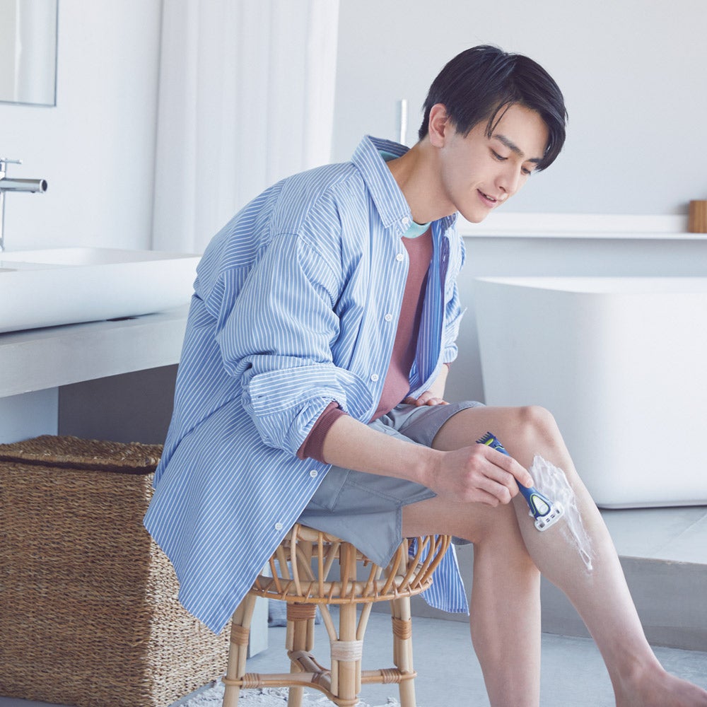 ショーツの季節はもうすぐ。気になる毛は、剃るも減らすもシェーバーで！