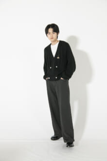 [鈴鹿 央士] 「マルニのローファーに、カーディガンコレクションの中からお気に入りの一着を合わせました」【メンズノンノモデルの私服スナップ】