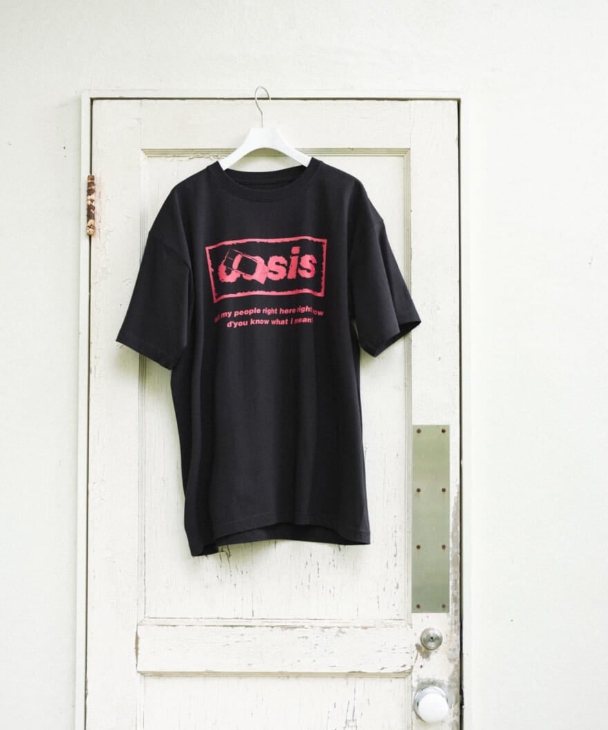 「Be Here Now」リリース25周年を 記念して本国で作成された インスパイア・アートワークを用いた グラフィックロゴのTシャツ