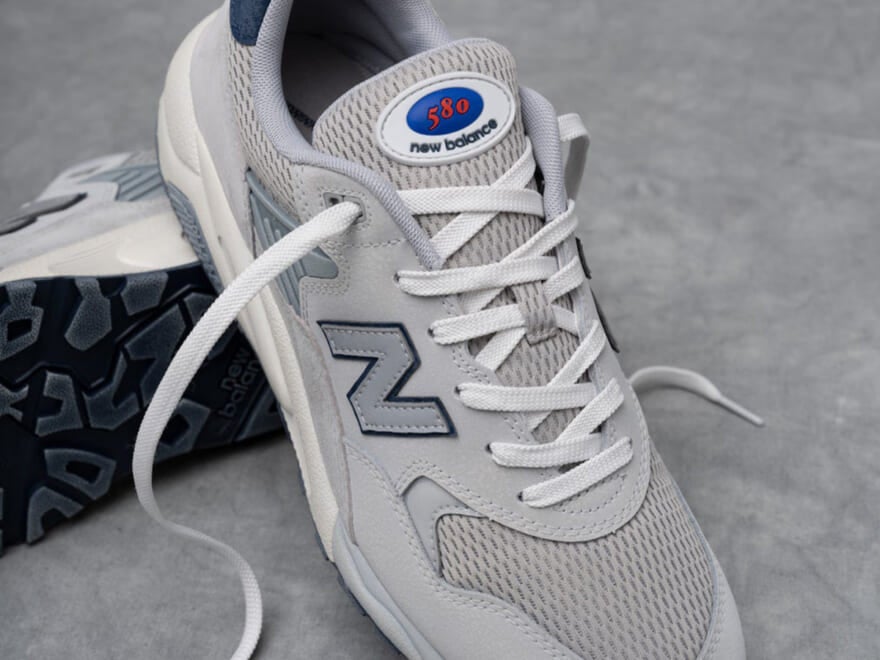 ニューバランスで月面を歩いたら…今年の「Grey Day」を祝うのはスペシャルな「Moon Daze」パック！［New Balance］