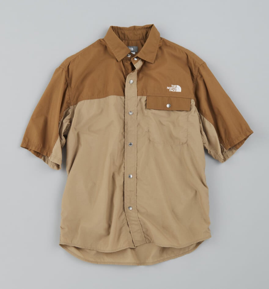 ショートスリーブヌプシシャツ シャツ(ザ・ノース・フェイス)¥12,650/ゴールドウイン カスタマーサービスセンター
